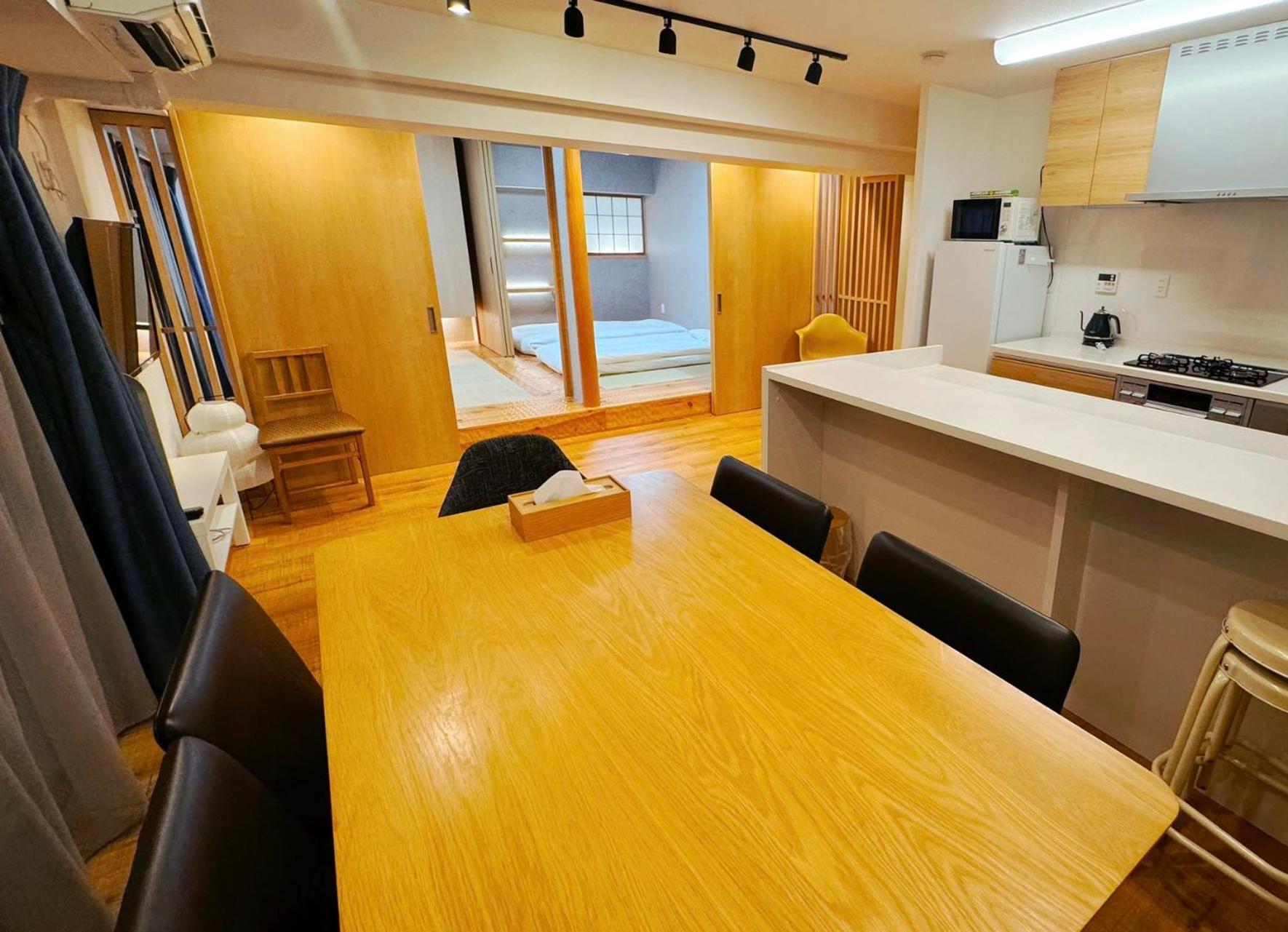 Ferienwohnung 浅草スカイツリービューテラス 浅草寺3分 浅草駅6分 2-10人 成田&羽田空港直通 Präfektur Tokio Exterior foto